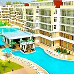 Grand Kamelia Sunny Apartment