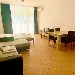 Grand Kamelia Sunny Apartment *