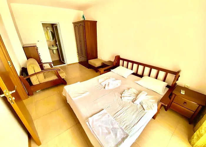 Grand Kamelia Sunny Апартаменты *