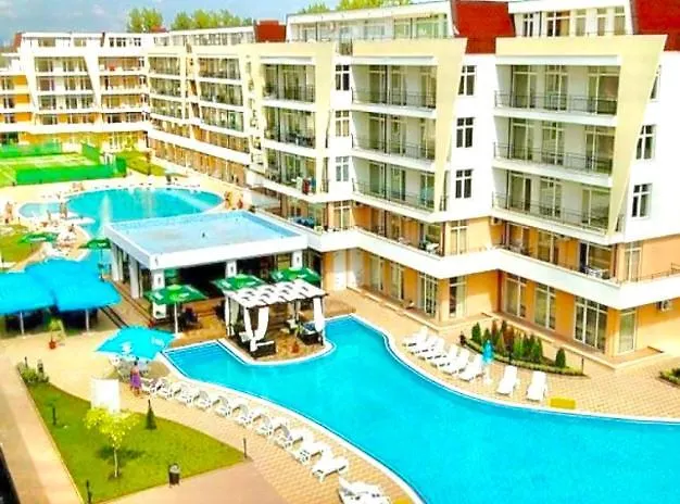 Grand Kamelia Sunny Lejlighed